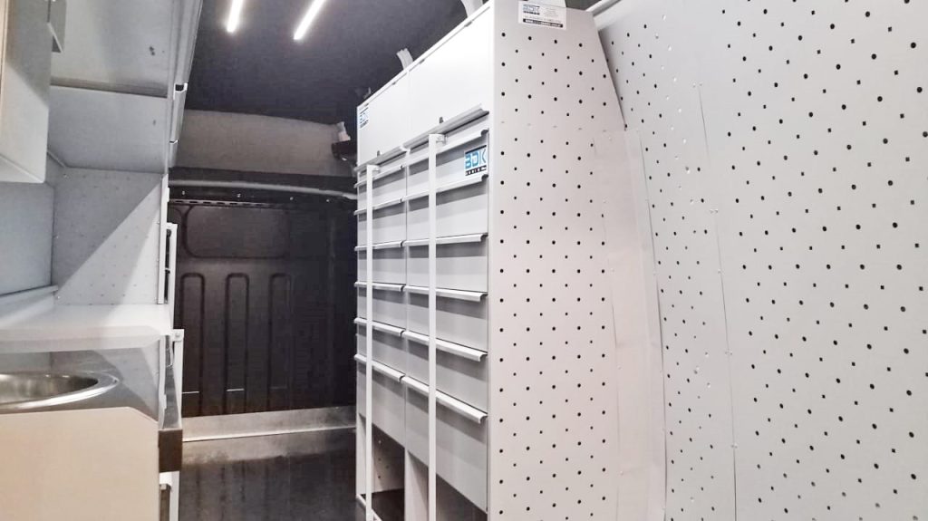 Equipamiento vehicular para Camuzzi A