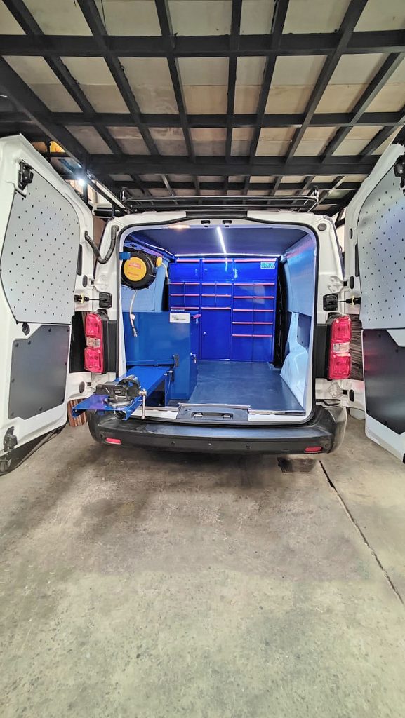 Taller movil - Equipamiento vehicular - Camionetas - BDK Design