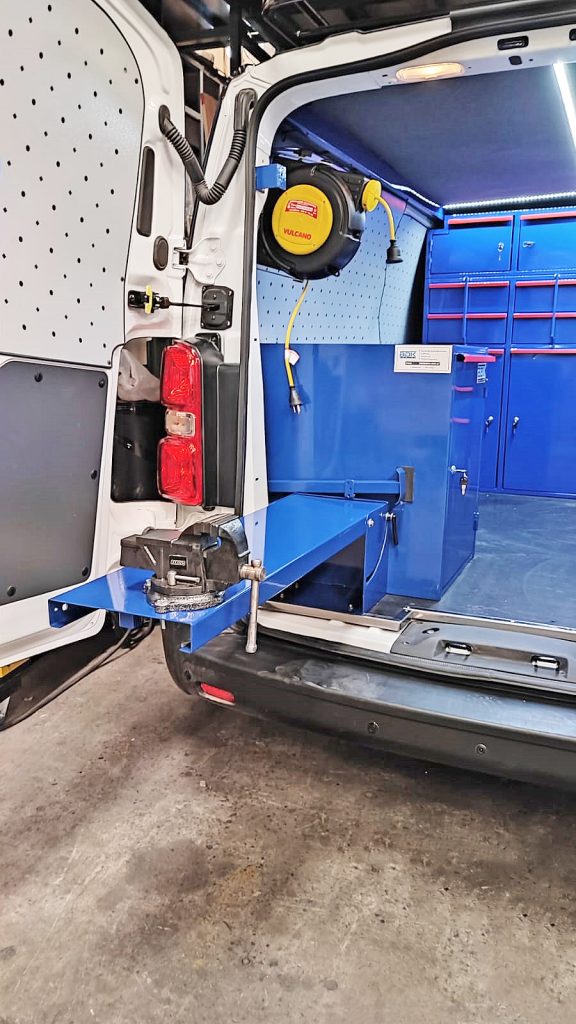 Taller movil - Equipamiento vehicular - Camionetas - BDK Design