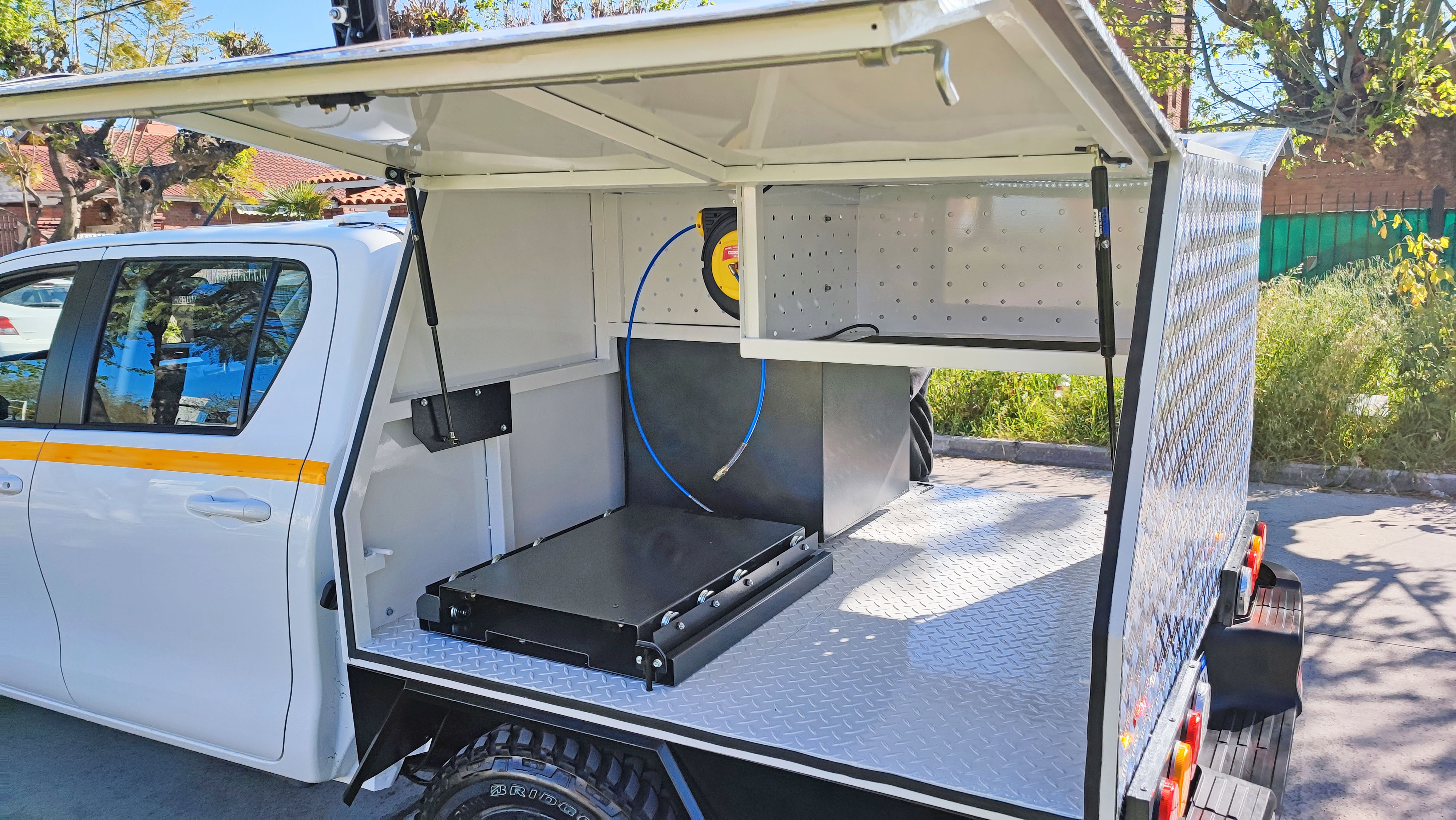 Taller Movil - Equipamiento vehicular - USM